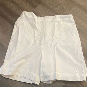Classic White Women's Bermuda Shorts